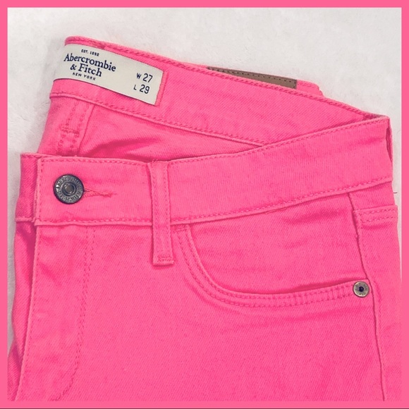 hot pink skinny pants
